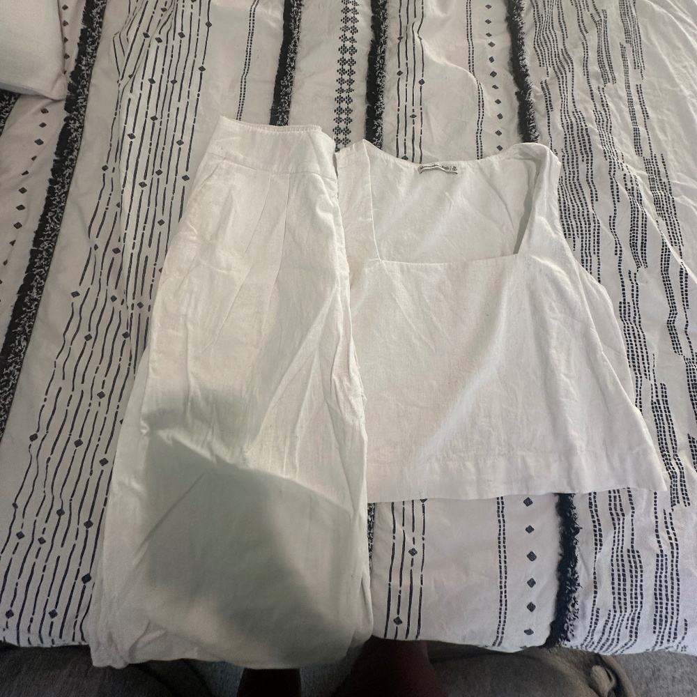 Abercrombie & Fitch White Linen Tank and Trousers Set